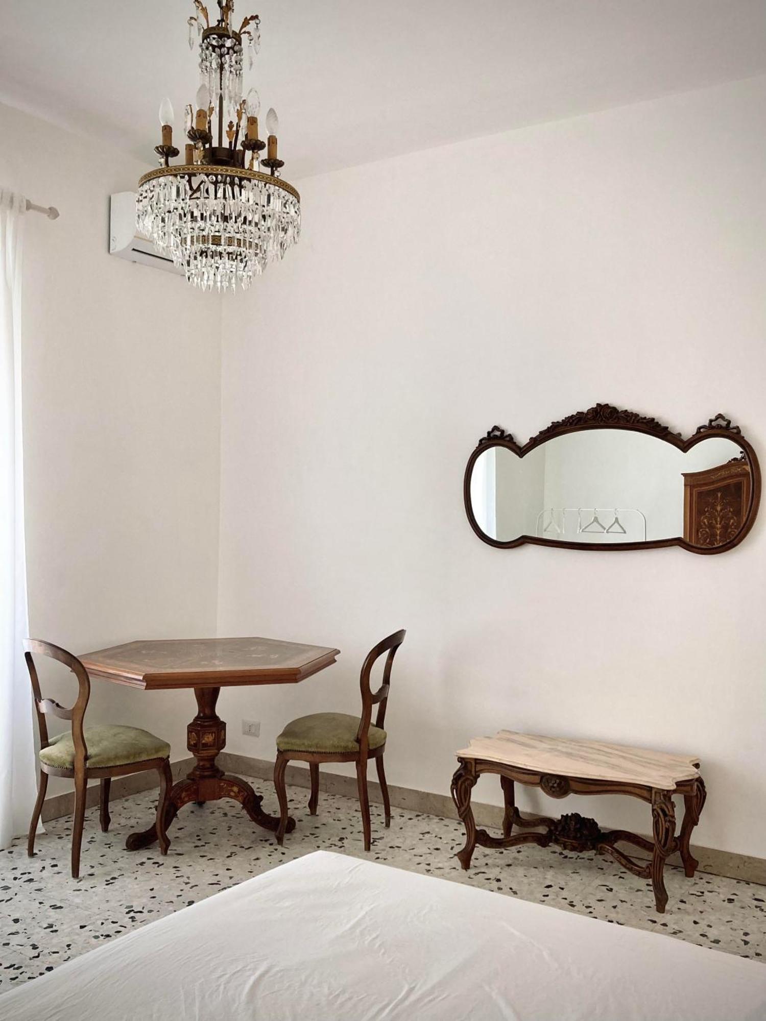 Ferienwohnung Catania Historical Artist Flat Exterior foto
