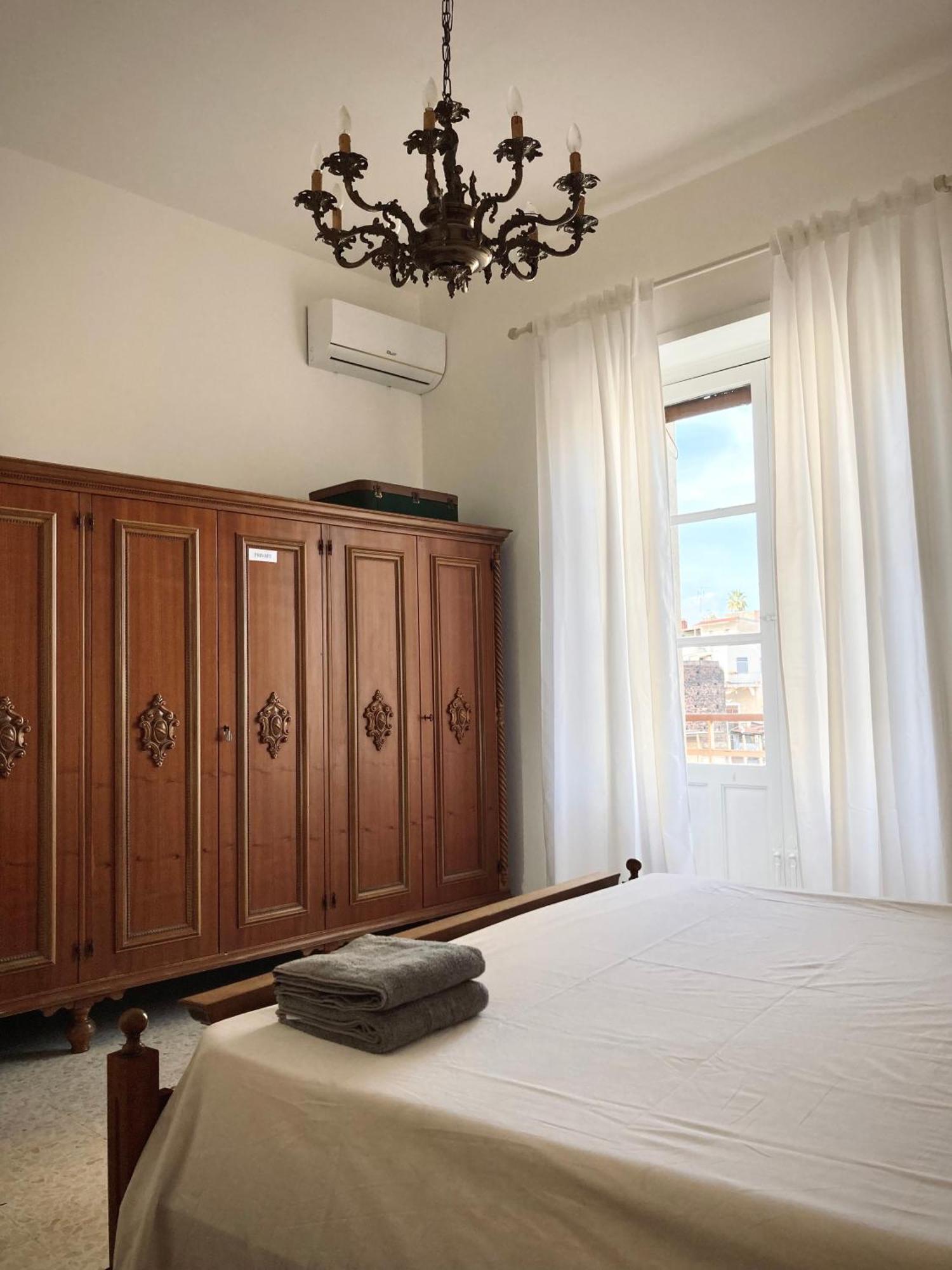 Ferienwohnung Catania Historical Artist Flat Exterior foto